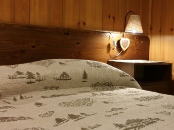 Chambre à coucher avec grand lit Stella Alpina